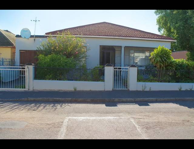 3 BEDROOM HOUSE FOR SALE IN GLENLILY
